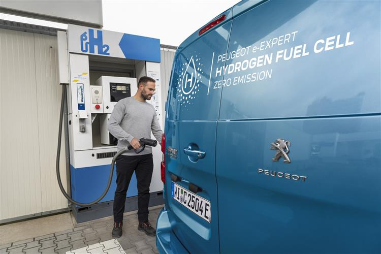 NEW PEUGEOT VAN GETS HYDROGEN POWER